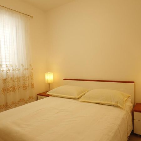Apartments Marino Supetar Habitación foto